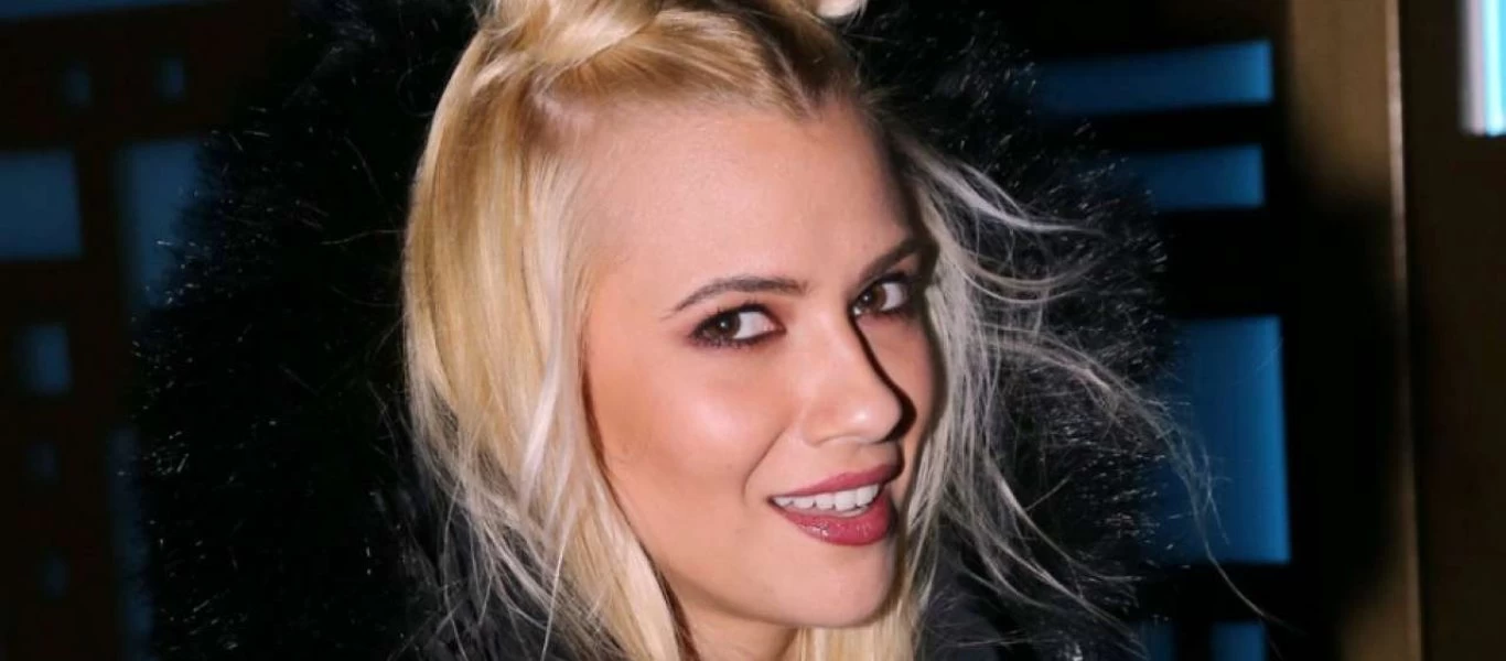 Η Λάουρα Νάργες έγινε λάτρης των τατουάζ (φωτο)